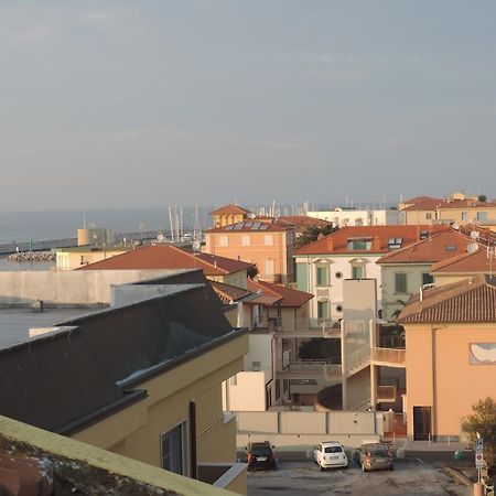 Noemi Apartment San Vincenzo Luaran gambar