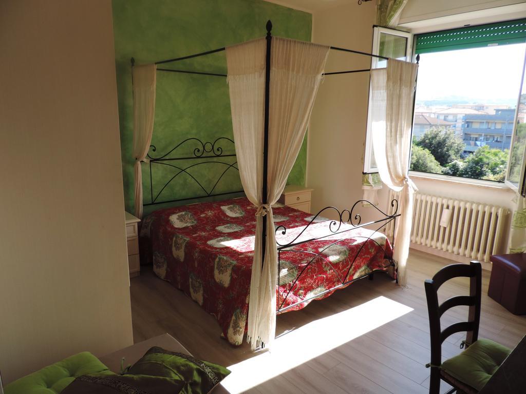 Noemi Apartment San Vincenzo Bilik gambar