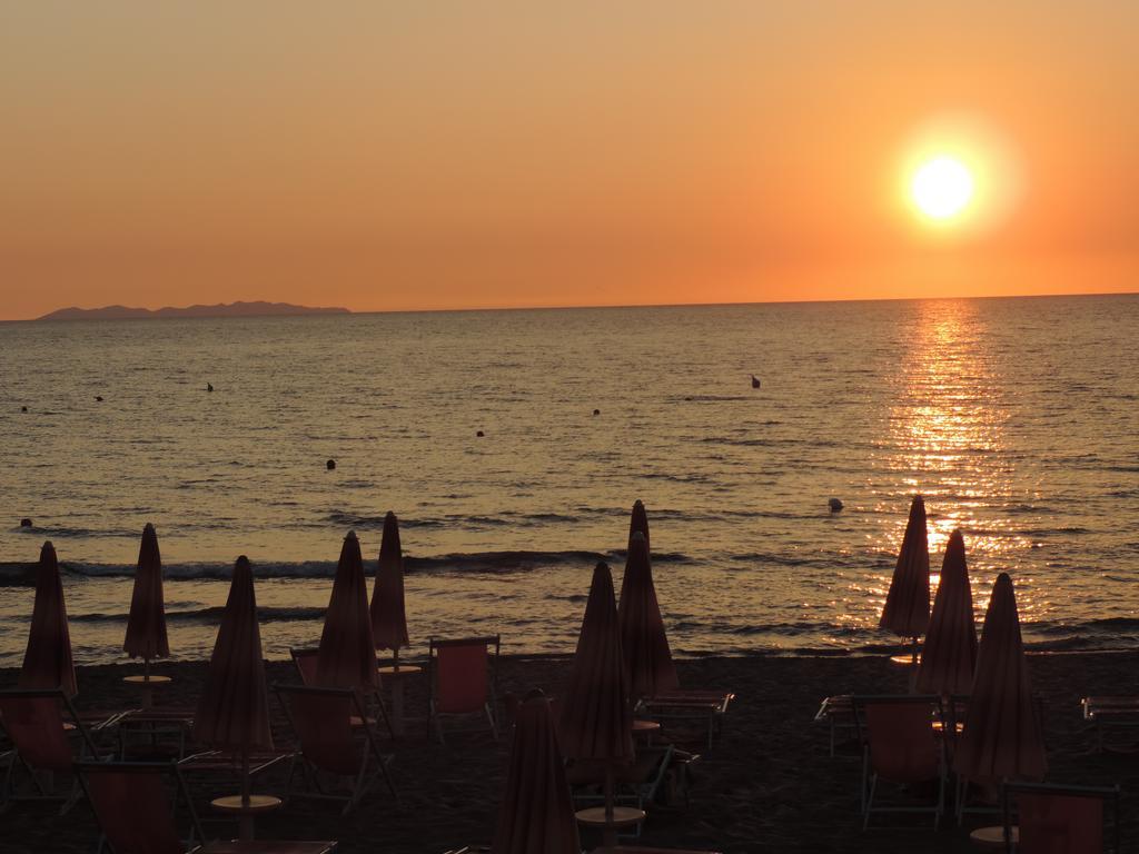 Noemi Apartment San Vincenzo Bilik gambar