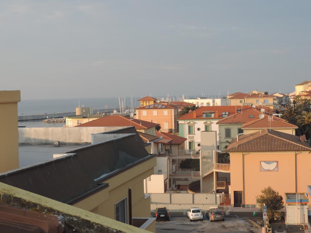 Noemi Apartment San Vincenzo Luaran gambar
