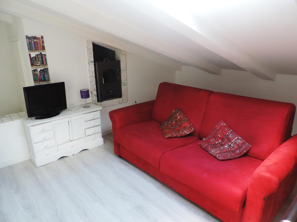 Noemi Apartment San Vincenzo Luaran gambar