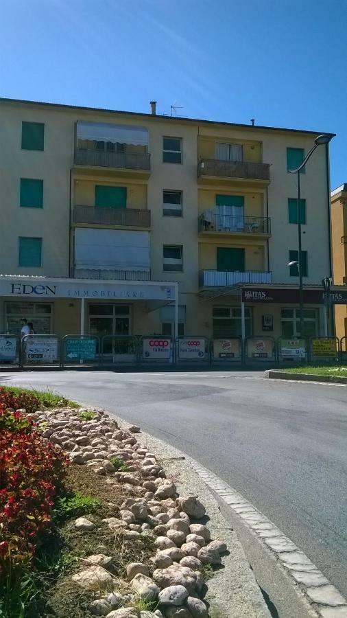 Noemi Apartment San Vincenzo Luaran gambar